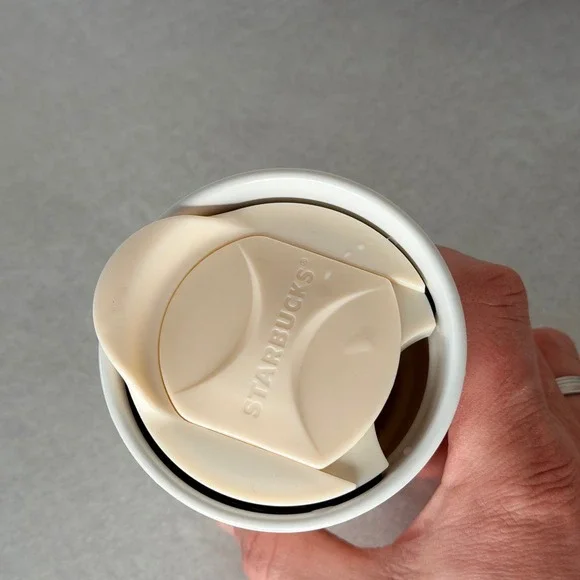Starbucks 8oz Ceramic Travel Mug Tumbler White Cream Silicone Sleeve 2013 - Picture 2 of 6